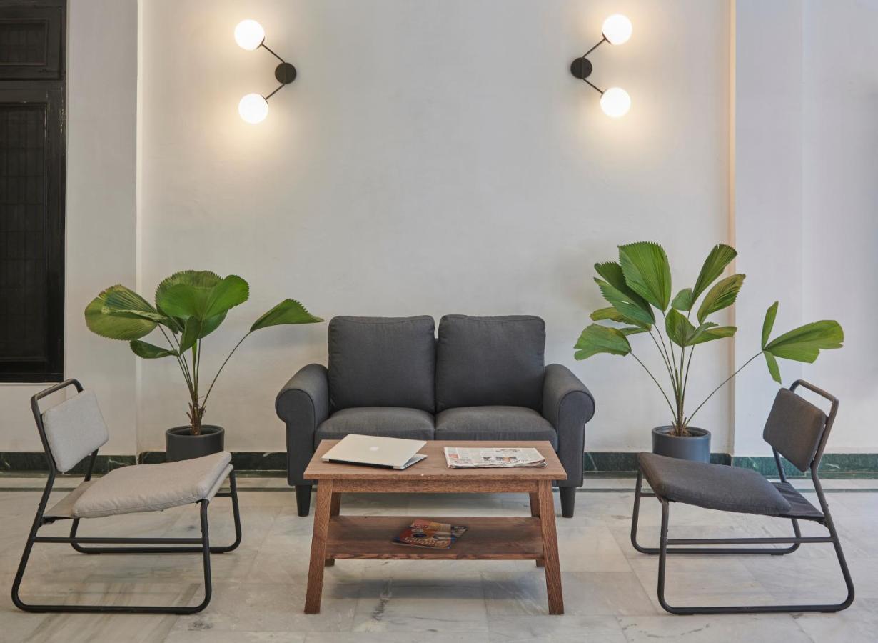 Апартаменты Poshtel Vns Варанаси Экстерьер фото