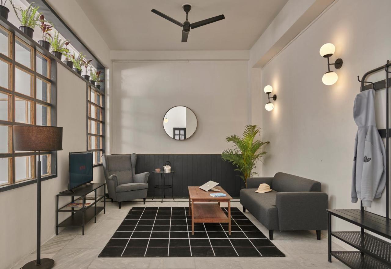 Апартаменты Poshtel Vns Варанаси Экстерьер фото